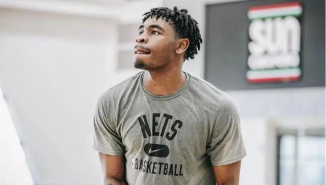 开云APP下载-全村的希望！托马斯成篮网头号球星 下季冲得分王？